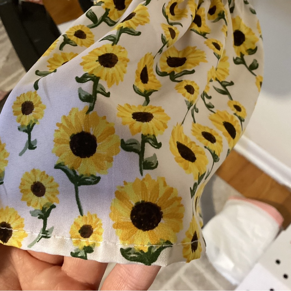 Sunflower Print Tie-Front Puff Sleeve Blouse - Yellow - Picture 2 of 5
